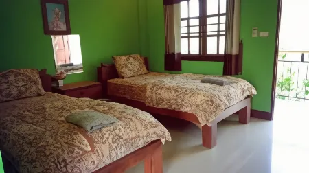 Baanraimaetha Resort Отели в г. Mae Tha