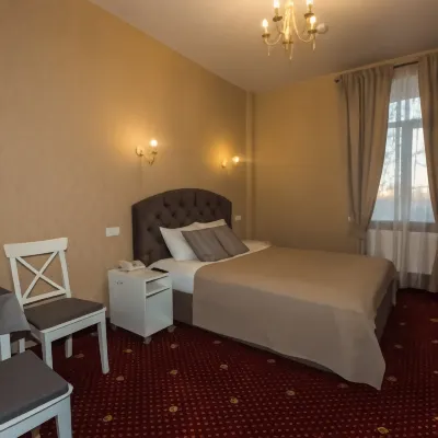 Azhur Hotel - parking
