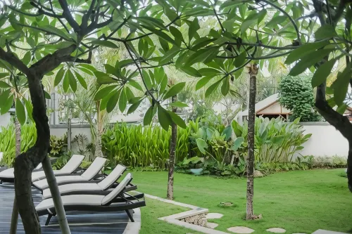 Akatara Hotel Exterior Photos