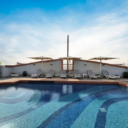 Signature Hotel Al Barsha Отели рядом с достопримечательностью «Шоссе шейха Зайда»