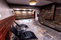 The Mammoth Creek Inn