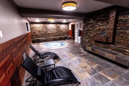 The Mammoth Creek Inn