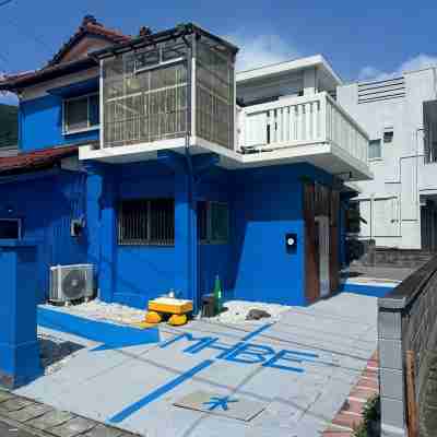 Relax on the spacious balcony with BBQ and garden Hotel Exterior