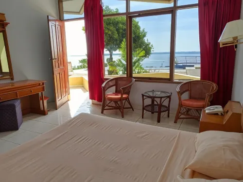 Bukit Kenari Hotel & Restaurant Hotels in West Bacukiki