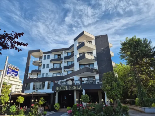 Perla Hotel Hotels in Pogradec