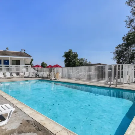 Super 8 by Wyndham Livermore