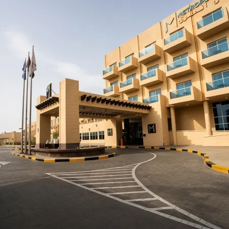 Metropolitan Al Mafraq Hotel Отели рядом с достопримечательностью «Город Масдар»