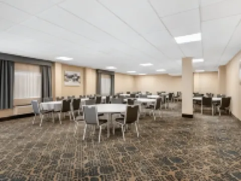 Best Western Plus Landmark Inn Hotels in Laconia