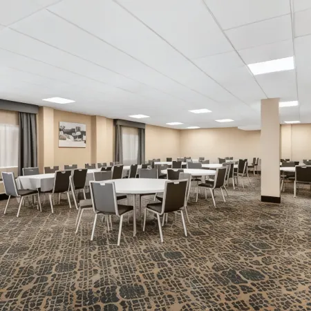 Best Western Plus Landmark Inn