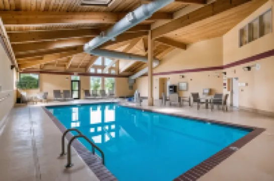 ควอลิตี้ อินน์แอนด์สวีทส์ ลอเรนซ์ - ย่านมหาวิทยาลัย