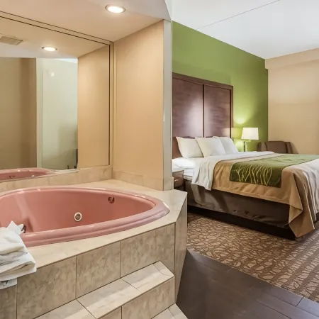 Comfort Inn & Suites Panama City North