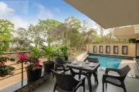 Merlot Suites - Pools