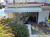 Rooms Katja Hotels in Gradac