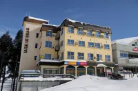 Ishiuchi Ski Center Hotels in 