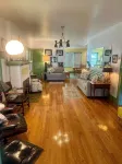 Spacious Vintage Getaway. Walkable!
