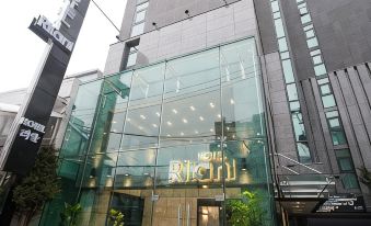 Rian Hotel