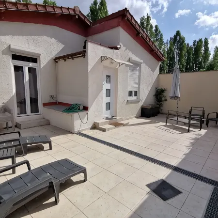 Maison Antony, Air-Conditioned, Free Parking Отели в г. Антони