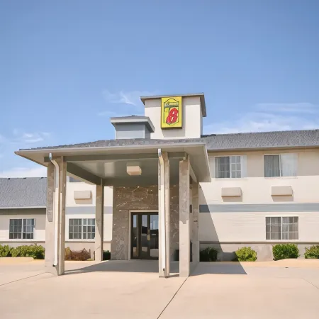 Super 8 by Wyndham Carroll/East