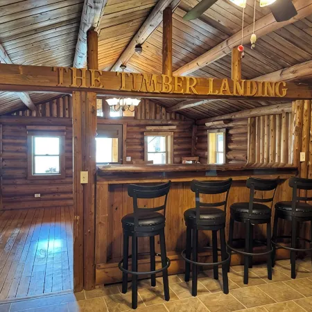 Awesome Log Cabin on the 1st Connecticut Lake!