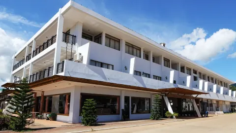 Coron Gateway Hotel & Suites in Coron