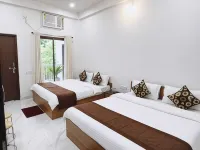 AVR Motel Hotels near Chaukhandi Stupa