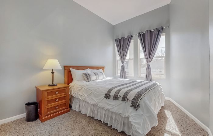 Spread out - Renovated 5BR+Loft, Sleeps 12+