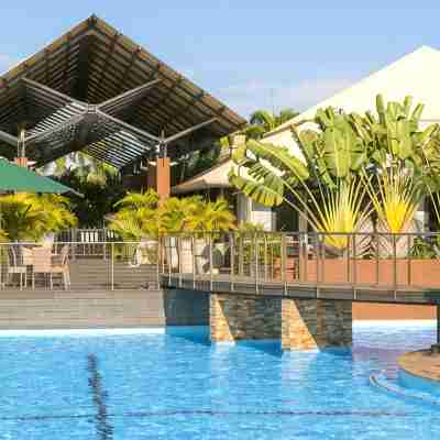 Oaks Cable Beach Resort Hotel Exterior