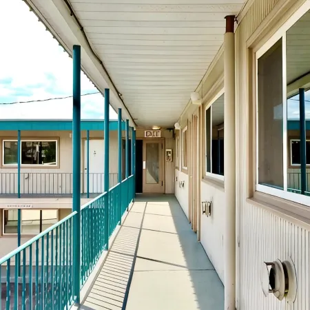 Silver Star Motel