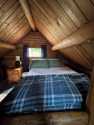緬因州趣小Portage Lake木屋