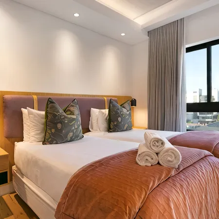 Latitude Aparthotel by Totalstay Отели рядом с достопримечательностью «Бантри-Бэй»