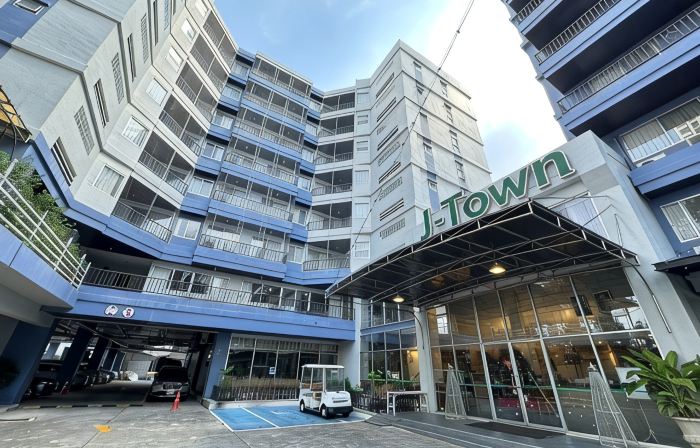 J Town Serviced Apartments&Hotel