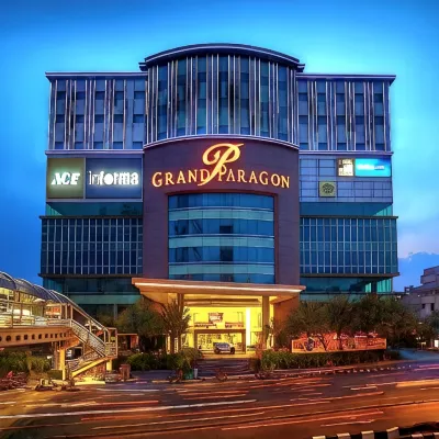 Grand Paragon Hotel Отели рядом с достопримечательностью «Магазин LTC Glodok»
