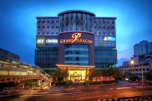 Grand Paragon Hotel - 4-Star