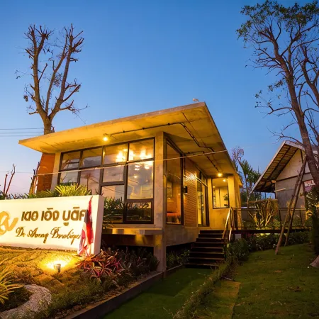 De Aerng Boutique Hotel Отели рядом с достопримечательностью «Водопад Сирипхум»