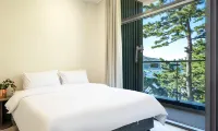 Hillsnorkelbeach Hotel - balcony