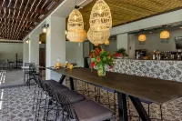 Zeus Dolce by Wyndham Athens - Quầy bar