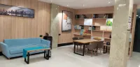 Chengzi Hotel (Gao'an Pengtai Department Store) - Parkplatz
