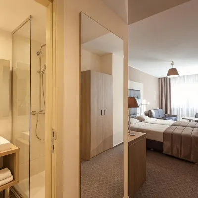 Hotel Villa Royale Hotels near Schaarbeek / Schaerbeek