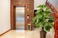 Hepu Longdu Hotel (Beihai Hepu High-speed Railway Station Passenger Transport Center) - 2-Star