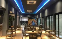Grand Caman Hotel