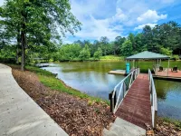 Lake Keowee Lakefront Cove, Private Dock, Boat Parking, Kayaks & more - 4-Star