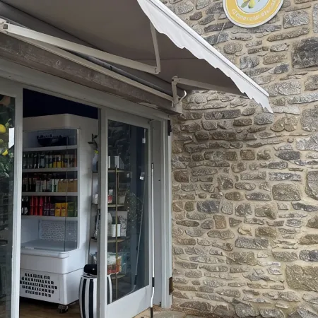 Eyam hikers hideaway.