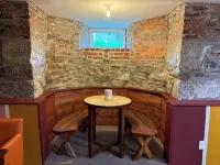 Stylish unit in Victorian house located on South Park Street. Private Garden.