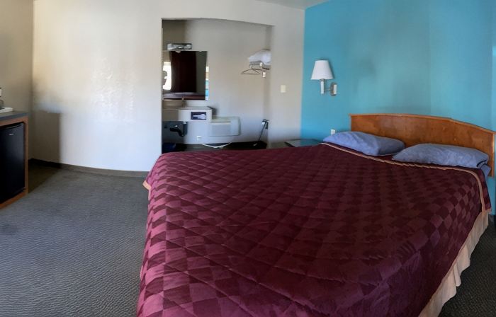 Lone Pine Budget Inn