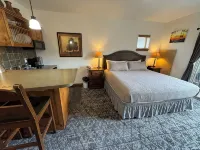Shared Roof Top Hot tub @ Silver Mtn en suite also listed separately