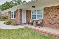 Charming 2-Bd 1-Ba home in Easley near GVL & Clemson w/ WiFi, Self check-in & AC