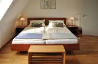 Beach House, 200 Sqm. Wf., Directly at the Plauer See, Müritz, 30m to the Beach - Gym