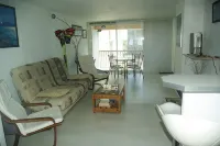 Appartement en Bord de Mer,beau Balcon, Plages,sentiers et Commerces à Proximité - 2성급