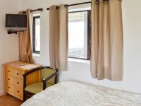Sunny Corner Self Catering Holiday Cottage on the Lizard in Cornwall. - 컨트리 하우스