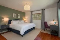 Mountain Lux Home - 5 Mins to Downtown Brevard & 8 Mins Pisgah National Forest! - 4-Star